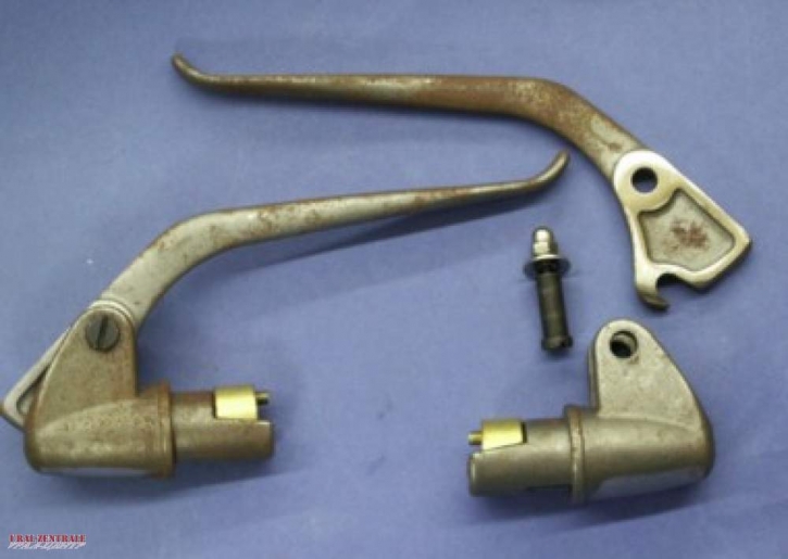Inner cable levers made from cast iron, pair