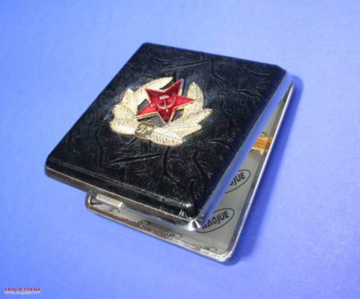 star cigarette case Cigarette case with Russian star – Ural-Zentrale star cigarette case Cigarette case with Russian star – Ural-Zentrale
